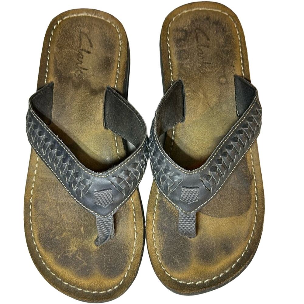 EUC Clarks Women's 6 Black Braided Leather strap Slip On Flip Flop Sandals